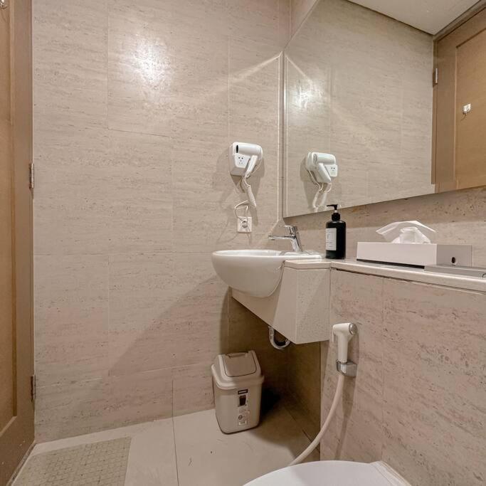 Studio, West Oasis, Netflix, Pool, Mall Appartement Jakarta