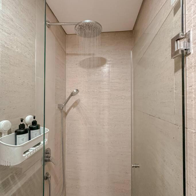 Appartement Studio, West Oasis, Netflix, Pool, Mall Jakarta